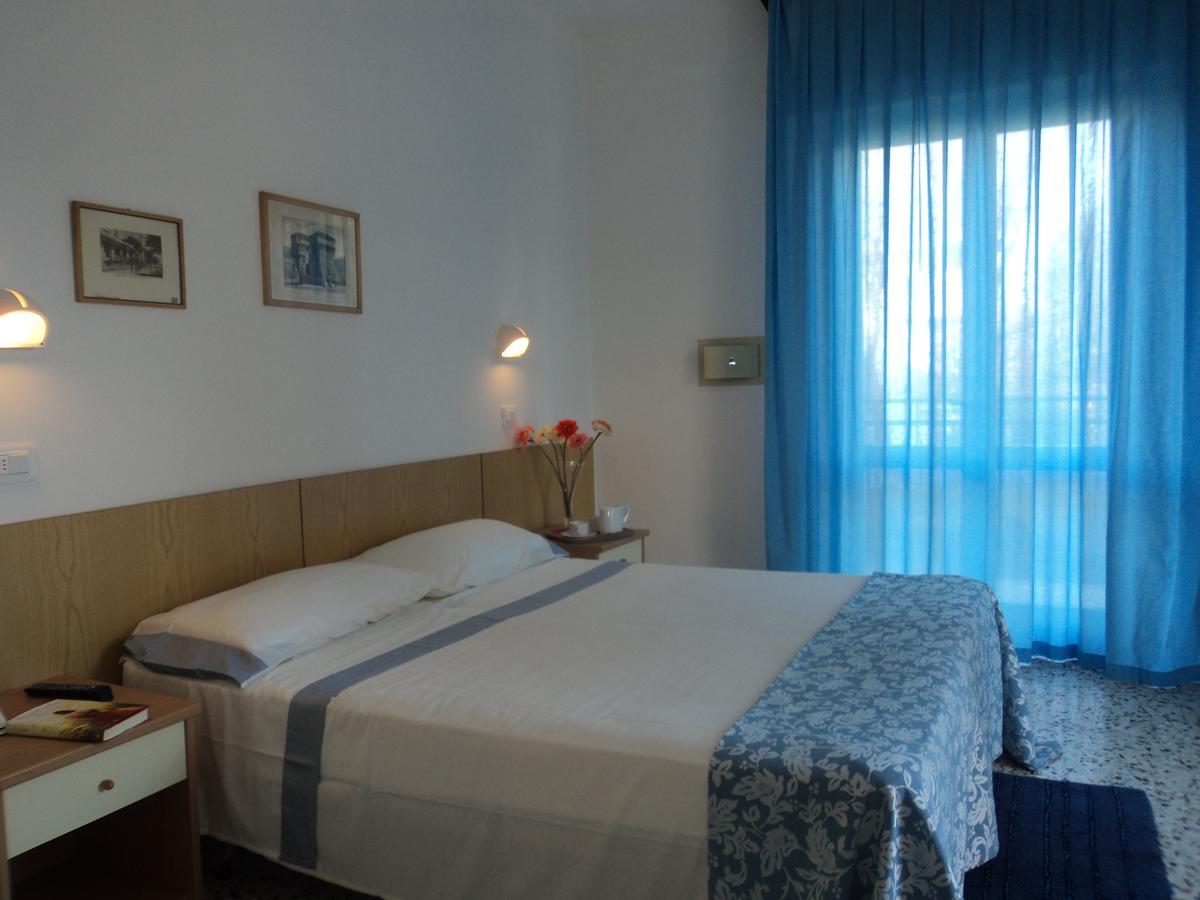 Hotel Irene Riccione Zewnętrze zdjęcie