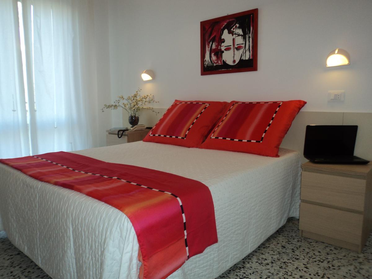 Hotel Irene Riccione Zewnętrze zdjęcie