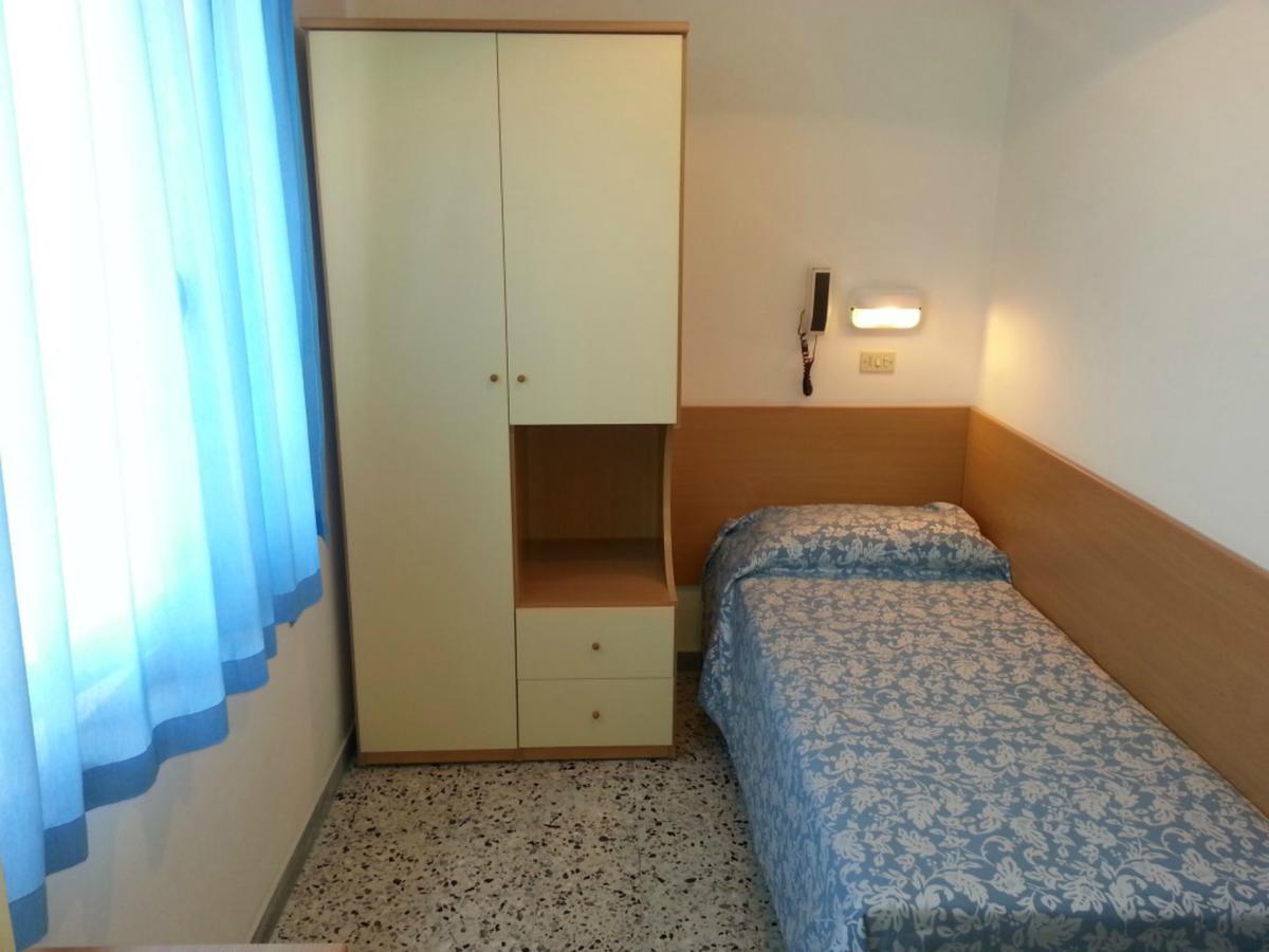 Hotel Irene Riccione Zewnętrze zdjęcie